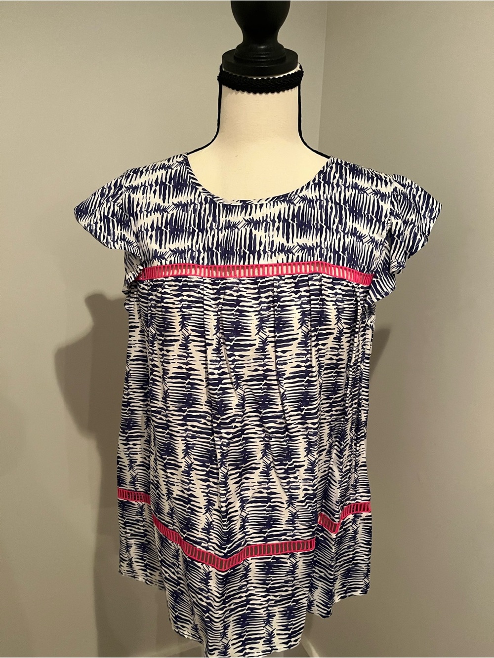 Vineyard Vines Navy and White Striped top with Pink Whale Logo M